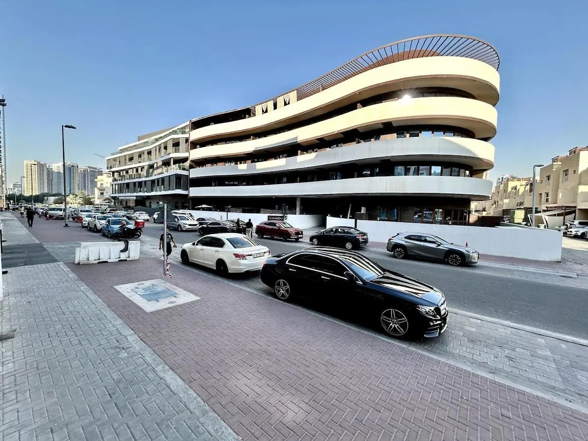 Homes2Retreat - Stylish Studio Gym & Pool, Jvc Dubai United Arab Emirates