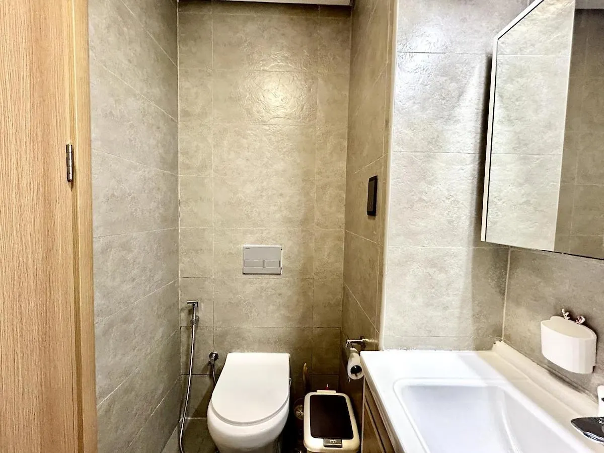 Homes2Retreat - Stylish Studio Gym & Pool, Jvc Dubai Apartment