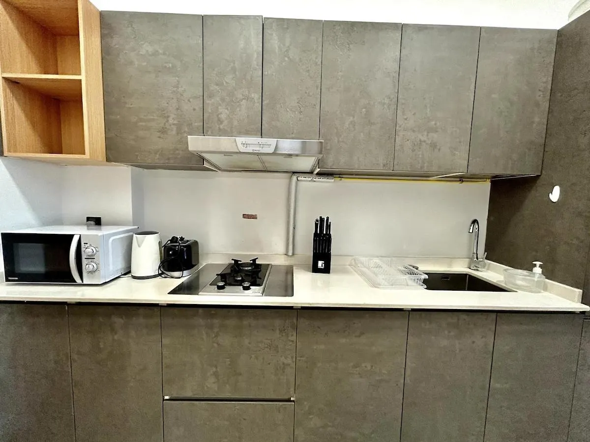 Apartment Homes2Retreat - Stylish Studio Gym & Pool, Jvc Dubai United Arab Emirates