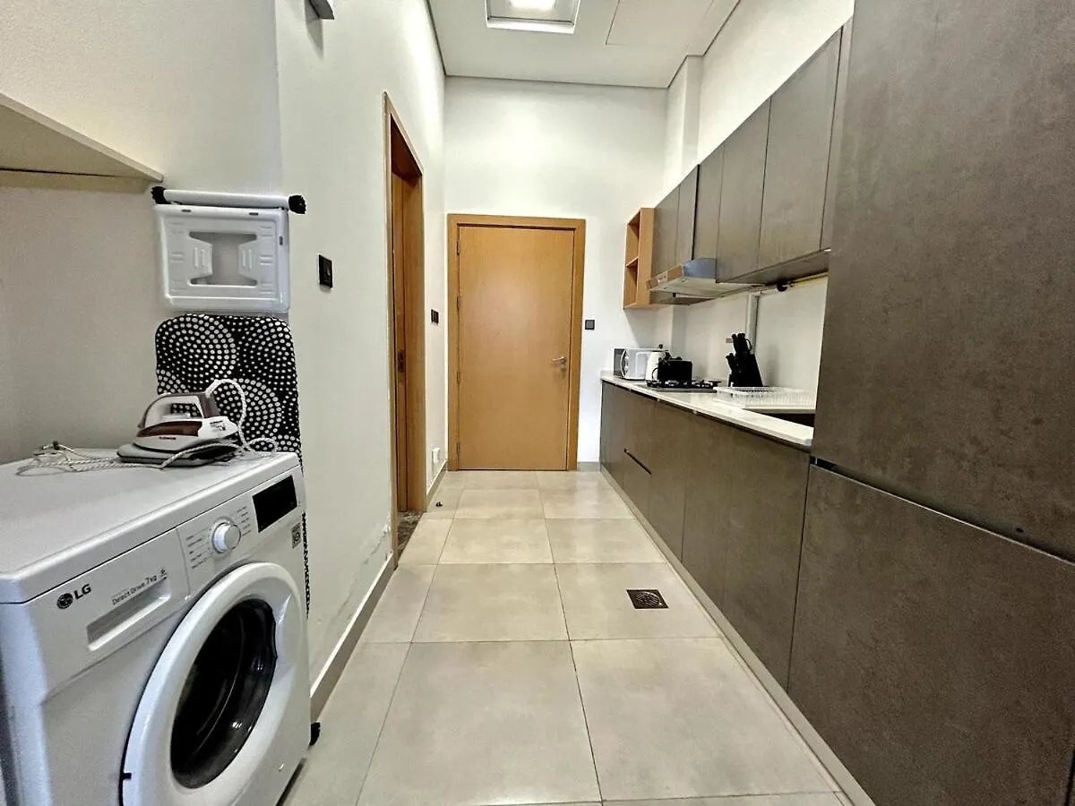 Homes2Retreat - Stylish Studio Gym & Pool, Jvc Dubai United Arab Emirates