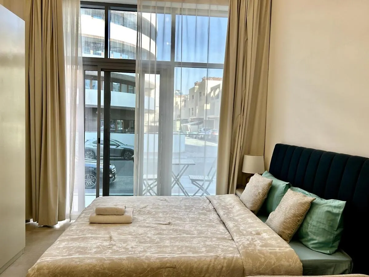 Apartment Homes2Retreat - Stylish Studio Gym & Pool, Jvc Dubai