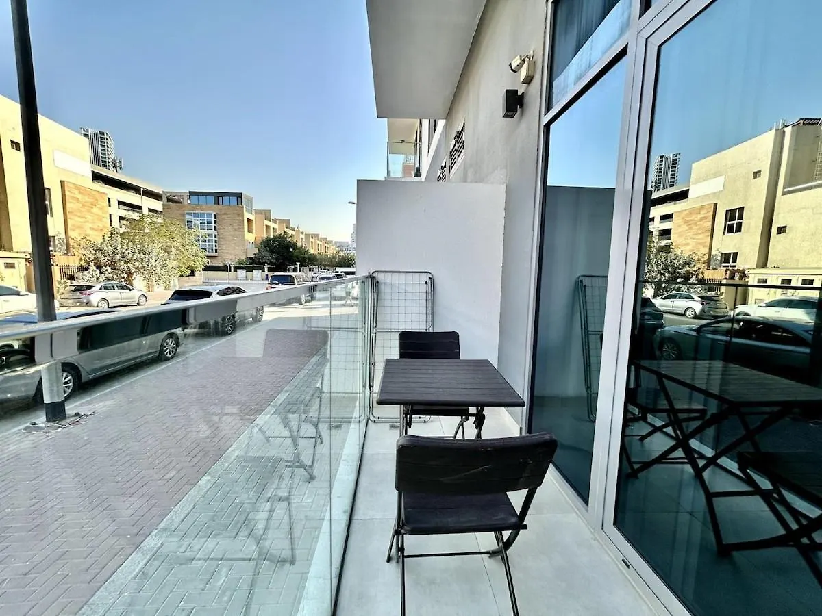 Appartamento Homes2Retreat - Stylish Studio Gym & Pool, Jvc Dubai Emirati Arabi Uniti